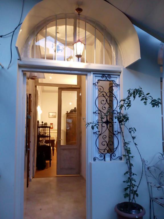 Art House Petunia Apartamento Tbilisi Exterior foto