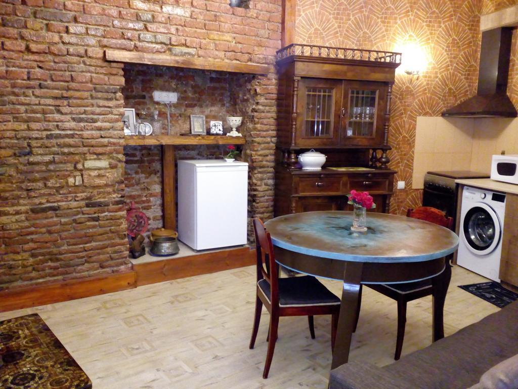 Art House Petunia Apartamento Tbilisi Exterior foto