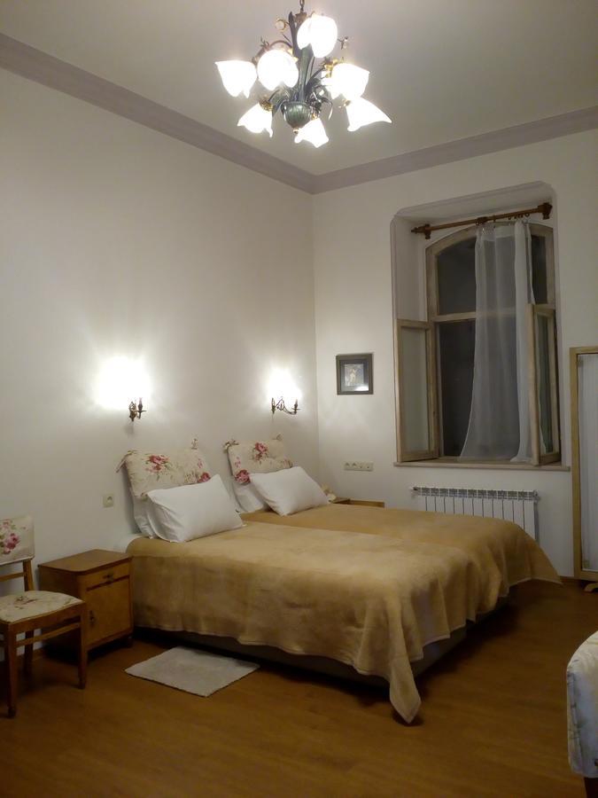 Art House Petunia Apartamento Tbilisi Exterior foto