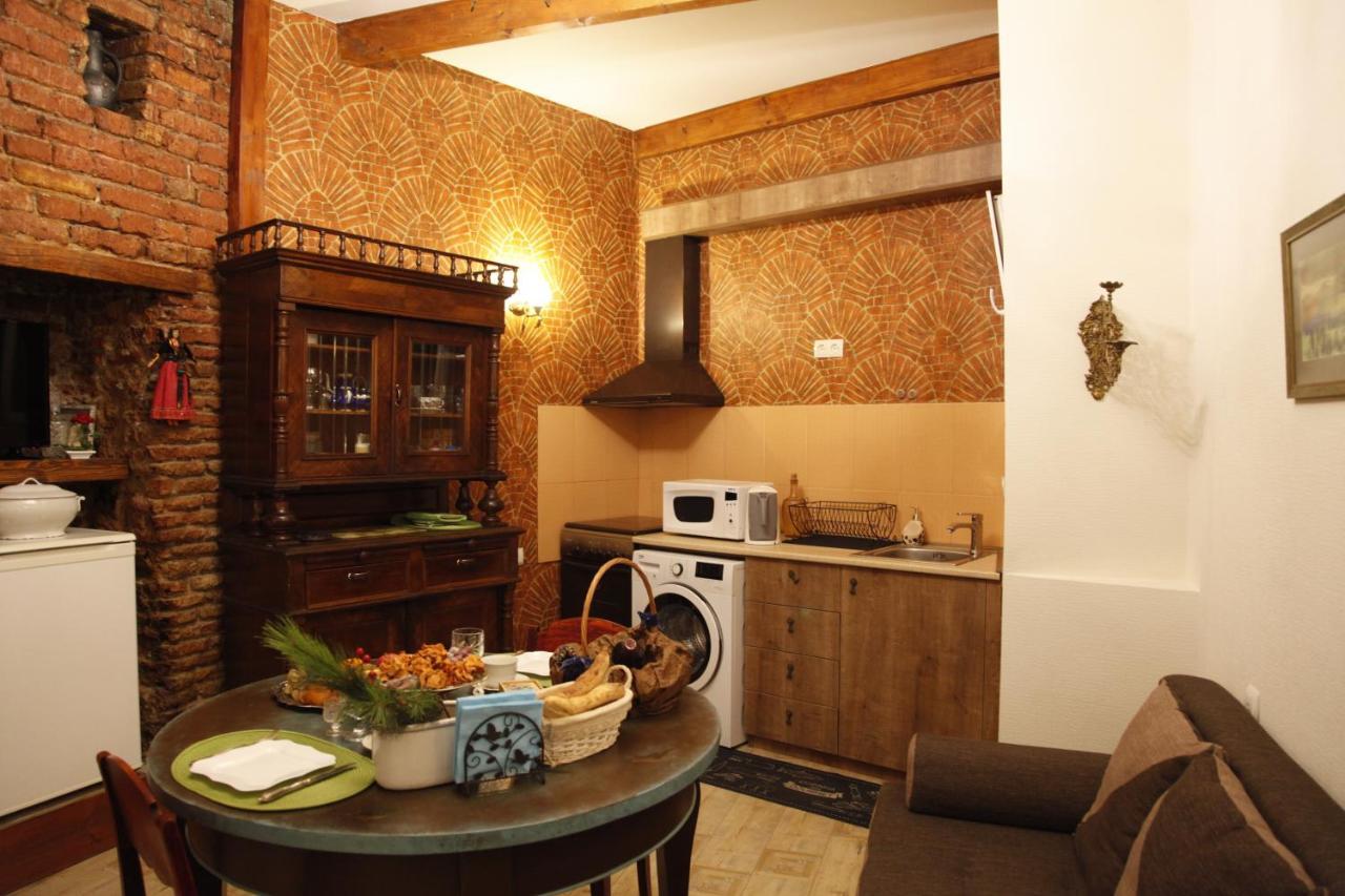 Art House Petunia Apartamento Tbilisi Exterior foto