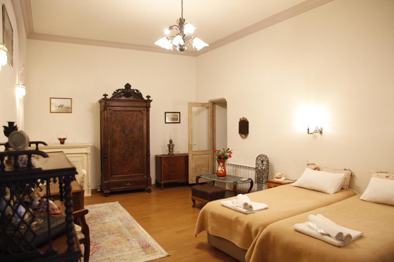 Art House Petunia Apartamento Tbilisi Exterior foto