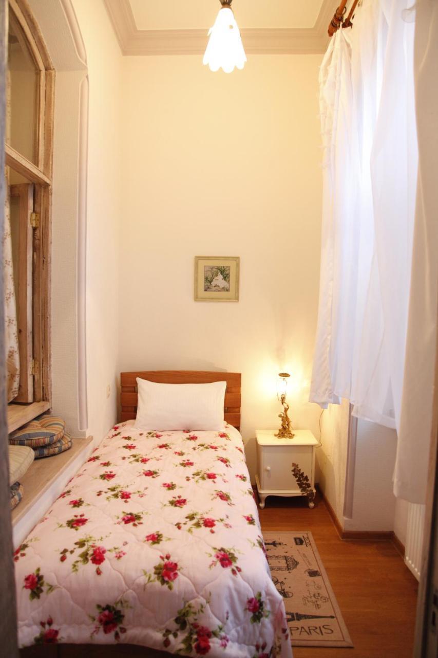 Art House Petunia Apartamento Tbilisi Exterior foto